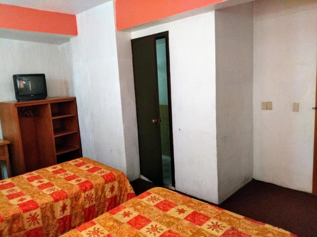 Hotel Sol Del Pacifico Lázaro Cárdenas Exteriör bild